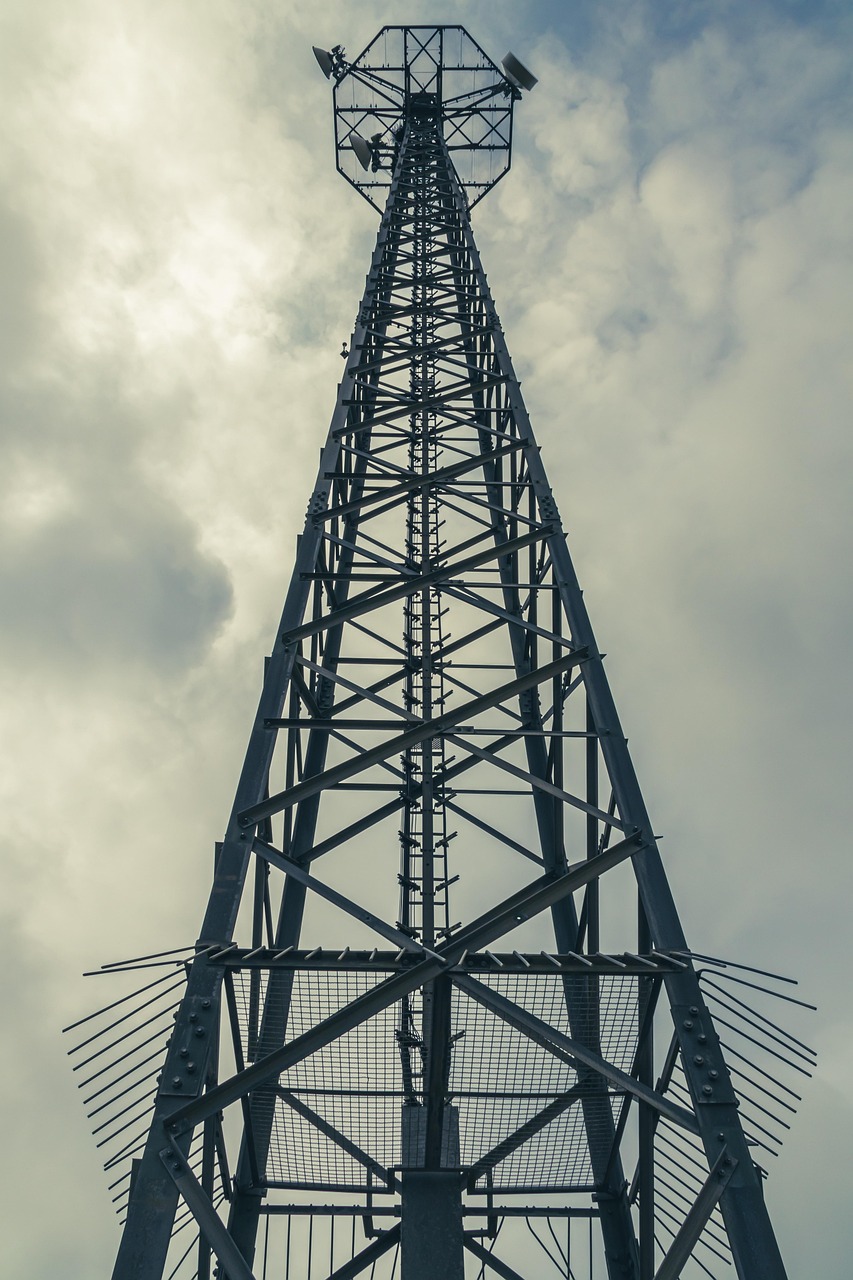 transmission tower, radio tower, communications tower, radio mast, architecture, radio antenna, radio tower, radio tower, radio tower, radio tower, radio tower